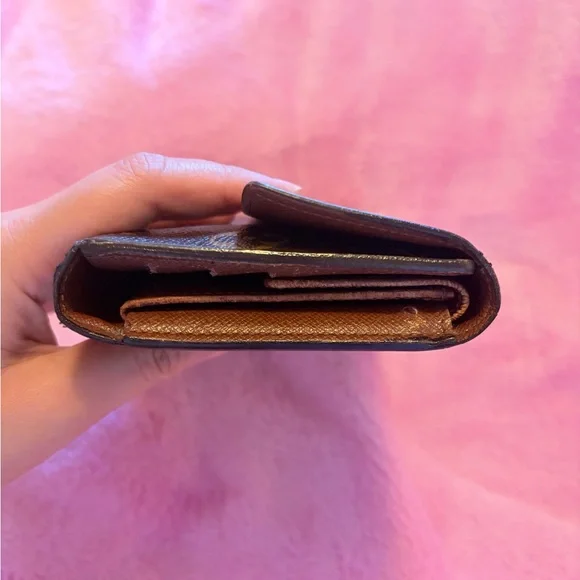 Louis Vuitton International Porte Tresor Long Wallet - Picture 7 of 15